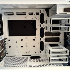 美品 コルセアパソコンケース Carbide 678C ATX ミドルタワーケース 白 Corsairの画像