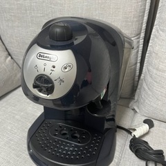 デロンギ エスプレッソマシンの画像