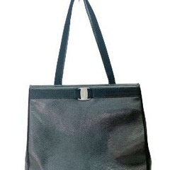 美品　フェラガモ　ヴァラリボン　トートバッグ　リザード型押レザー...