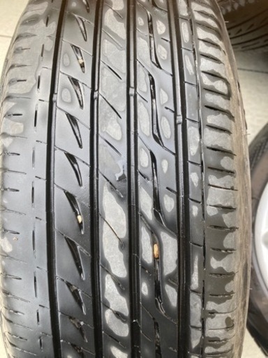 車のパーツ タイヤ、ホイール