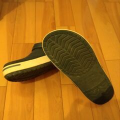 クロックス　紺色　２９㎝の画像