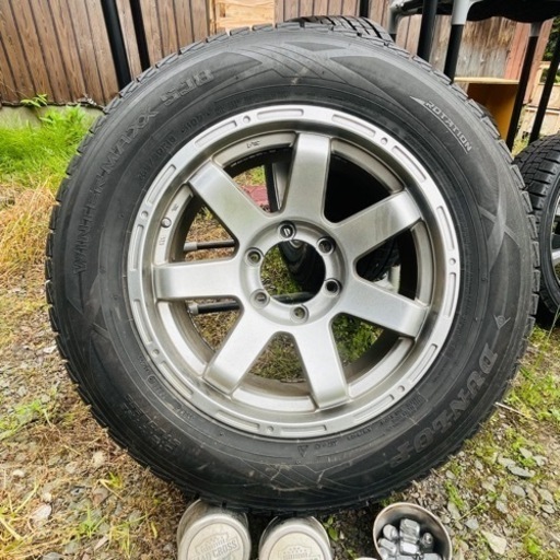 【梅雨特価】　4本セット　タイヤホイール　18インチ　6穴　ランクル　スタッドレス タイヤ、ホイール