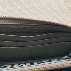 MARC BY MARC JACOBS 長財布の画像