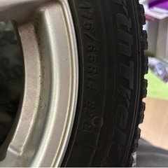 車のパーツ タイヤ、ホイール