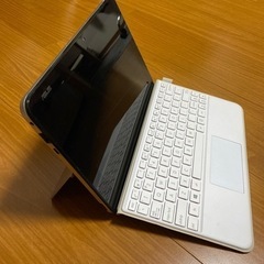 ASUS ノートパソコンの画像