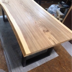 大特価 値下げ 長さ208cm 新品 一枚板ダイニングテーブルの画像