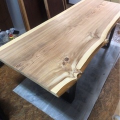 大特価 値下げ 長さ208cm 新品 一枚板ダイニングテーブルの画像