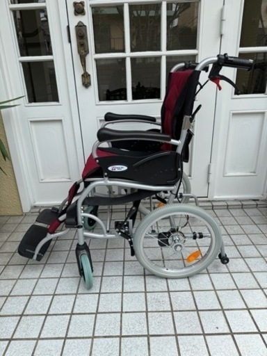 介護用折り畳み式車椅子