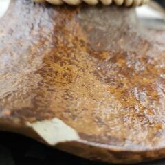 焼き物の壺の画像