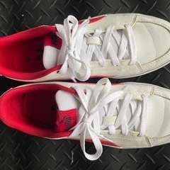 靴/バッグ 靴 スニーカーの画像