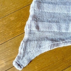 新品同様　　夏用薄手セーターの画像