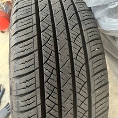 車のパーツ タイヤ、ホイールの画像