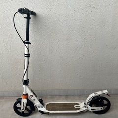 キックボードキックスクーターバッグ付きタイヤ直径20cm 幅28...