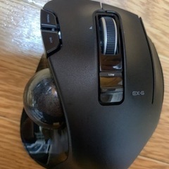 マウス。ワイヤレストラックボールの画像