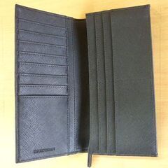 ☆EMPORIO ARMANI 2つ折り 長財布 小銭入れ付き ブラック エンポリオアルマーニ Y4R170 Y138E 81072 ウォレット 札幌 北20条店の画像