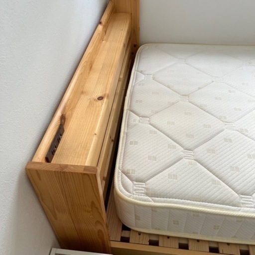 収納付きシングルベッド　家具 ベッド シングルベッド