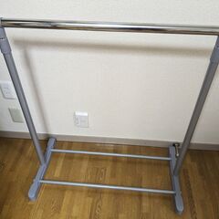 【引取限定】ハンガーラックの画像