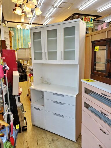 ニトリ ガラス扉付き食器棚 ニトリ】食器棚 ナチュラル 幅105