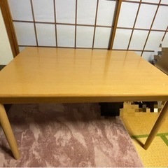 ダイニングテーブル