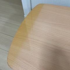 折りたたみテーブルの画像