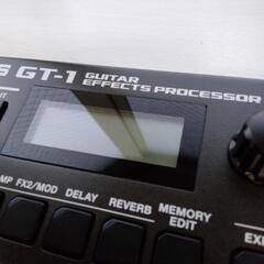 BOSS GT-1(ほとんど未使用品)の画像