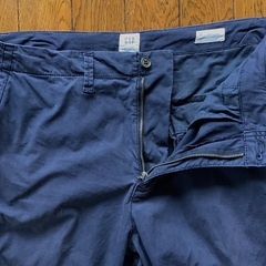 【中古】GAP メンズ　パンツ　ボトムス　８分丈　32サイズ　ズボン　綿　コットン　サマーズボン　紺色の画像