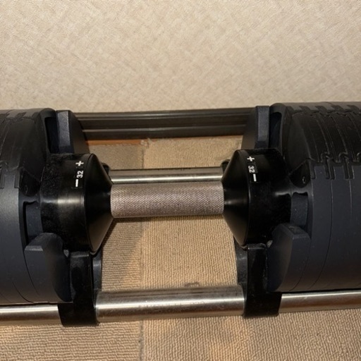 可変式ダンベルセット32kg（nuo flexbell）