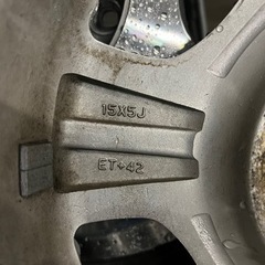 車のパーツ タイヤ、ホイールの画像