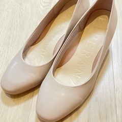 エスペランサ ベージュパンプス23.5cm 美品