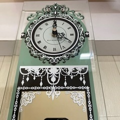 ミラー付き掛け時計の画像