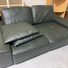 【値引きあり】【配達可】2人掛けソファ