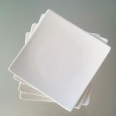 未使用　ニトリ　プレート＆４マス仕切り皿　６点セットの画像