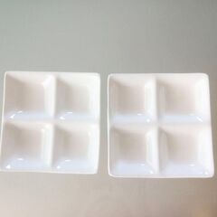 未使用　ニトリ　プレート＆４マス仕切り皿　６点セットの画像