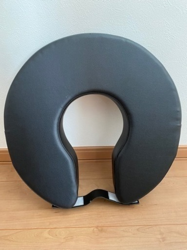 円座クッション　U字