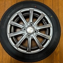 車のパーツ タイヤ、ホイール