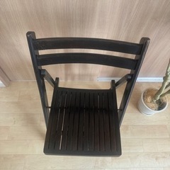 木製アンティーク折りたたみ椅子の画像