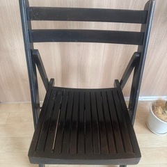 木製アンティーク折りたたみ椅子の画像