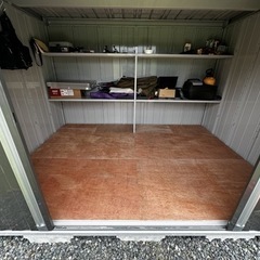 物置にコンパネを