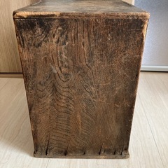 レトロ3段小物入れの画像