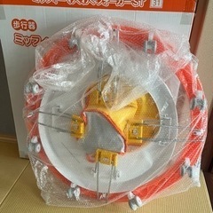 ほぼ未使用　歩行器　ベビー用品