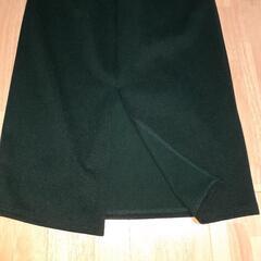 深緑色　タイト　スカート　Mサイズ　レディース　の画像
