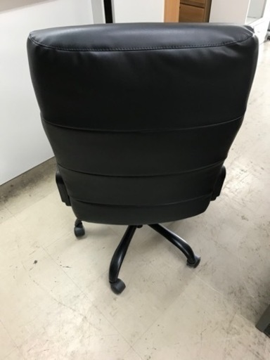 O2404-691ハイバックチェア 昇降機能付き キズ汚れ有り 中古品
