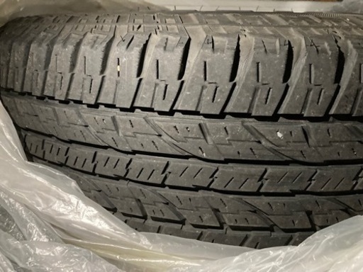 車のパーツ タイヤ、ホイール