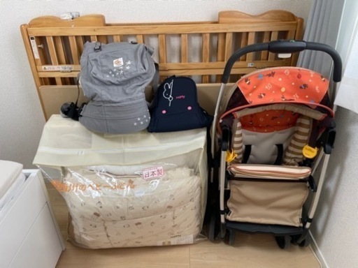 《再再値下げ》子供用品 ベビー用品 ベビーベッド ハイローチェア 抱っこ紐 エルゴベビー コンビ ベビーカー ベビー布団