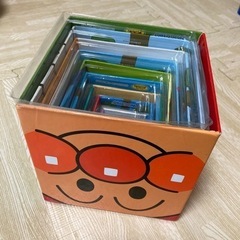 大きな木になる  アンパンマン  かさねていれてかぞえてABCキューブ　知育玩具の画像