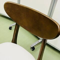 【新品 未使用品】デスクチェア トランク  天然木 ダイニングチェア 参考価格7590円の画像