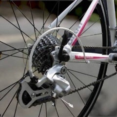自転車　ロードバイクの画像