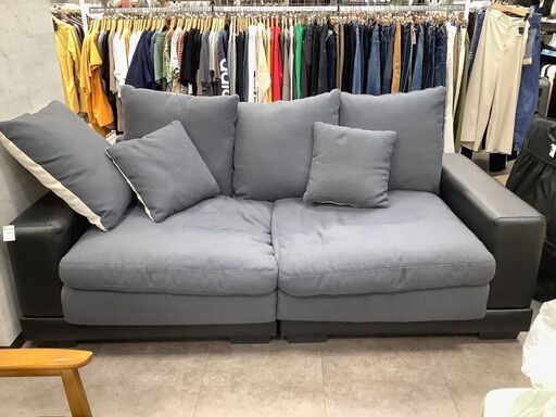 【軽トラ無料貸し出し！】ニトリの3人掛けソファーのご紹介です！