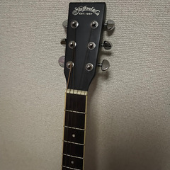 安くて新しいギターの画像