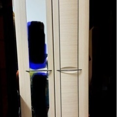 ミラー付きクローゼット 